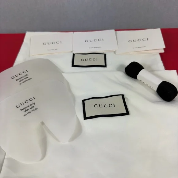 Gucci Men's Black Sneakers with Red and Blue Accents - Picture 11 of 13